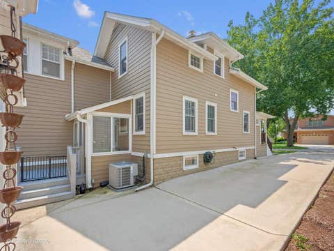 Tiny photo for 4641 Prince Street, Downers Grove, IL 60515 (MLS # 12712081)