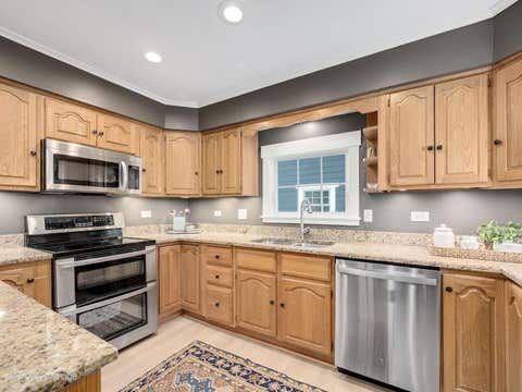 Tiny photo for 4641 Prince Street, Downers Grove, IL 60515 (MLS # 12712081)