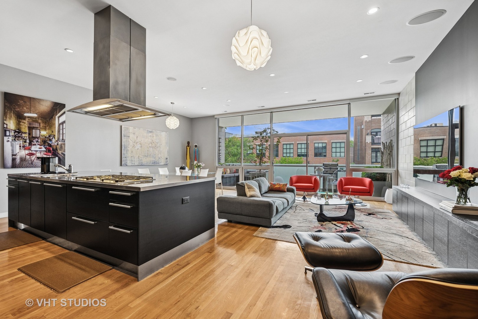1711 W DIVISION Street 303