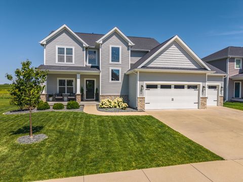 Photo of 1117 Willow Creek Drive, Bloomington, IL 61705 (MLS # 12678314)