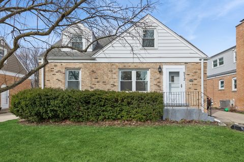 Photo of 512 N Elm Street, Mount Prospect, IL 60056 (MLS # 12576364)