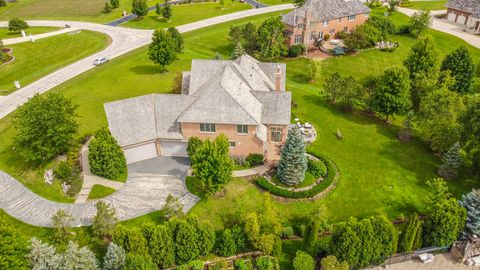 Tiny photo for 1235 MACALPIN Drive, Inverness, IL 60010 (MLS # 12581846)