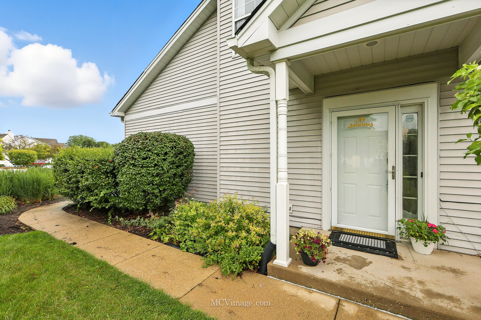411 Huntington Court
