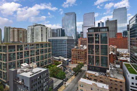 Tiny photo for 659 W RANDOLPH Street #1720, Chicago, IL 60661 (MLS # 12492127)