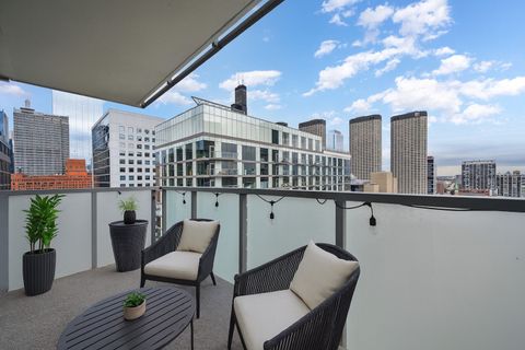 Tiny photo for 659 W RANDOLPH Street #1720, Chicago, IL 60661 (MLS # 12492127)