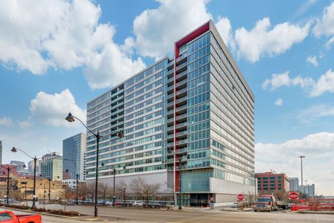 659 W RANDOLPH Street 1720 Chicago IL 60661