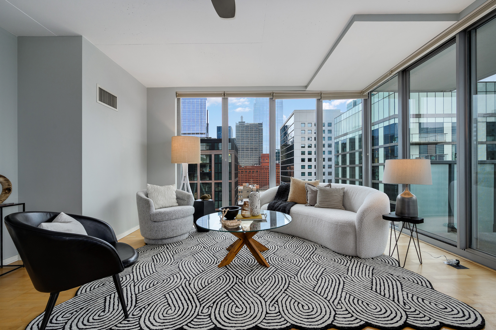 659 W RANDOLPH Street 1720