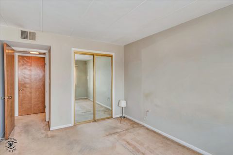 Tiny photo for 2900 Maple Avenue #22A, Downers Grove, IL 60515 (MLS # 12524486)