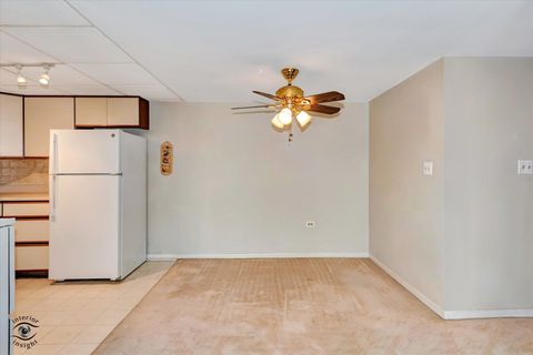 Tiny photo for 2900 Maple Avenue #22A, Downers Grove, IL 60515 (MLS # 12524486)