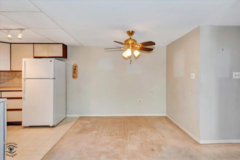 Tiny photo for 2900 Maple Avenue #22A, Downers Grove, IL 60515 (MLS # 12524486)