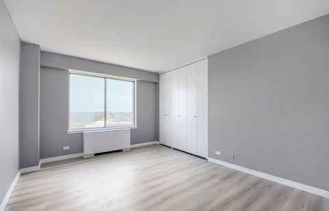 Tiny photo for 6833 N Kedzie Avenue #1516, Chicago, IL 60645 (MLS # 12625944)