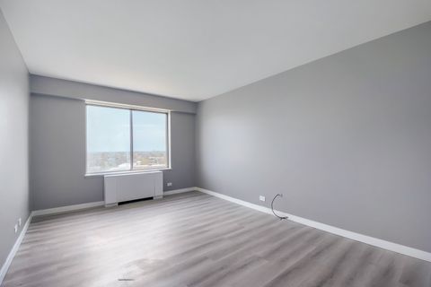 Tiny photo for 6833 N Kedzie Avenue #1516, Chicago, IL 60645 (MLS # 12625944)