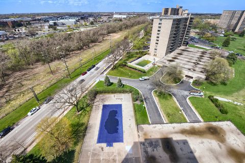 Tiny photo for 6833 N Kedzie Avenue #1516, Chicago, IL 60645 (MLS # 12625944)