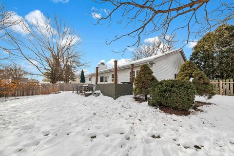 Tiny photo for 2S021 Lexington Court, Warrenville, IL 60555 (MLS # 12533145)