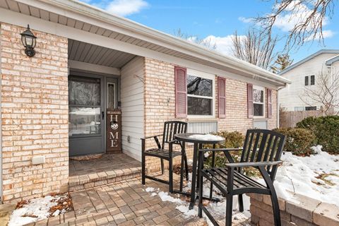 Tiny photo for 2S021 Lexington Court, Warrenville, IL 60555 (MLS # 12533145)