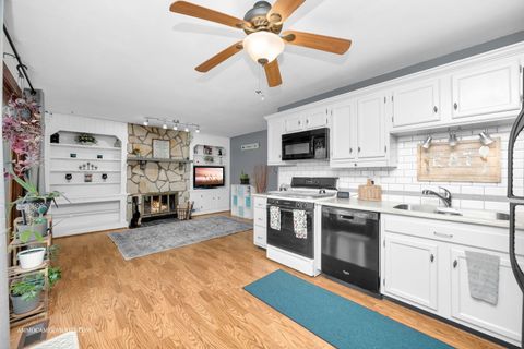 Tiny photo for 2S021 Lexington Court, Warrenville, IL 60555 (MLS # 12533145)