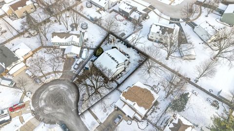 Tiny photo for 2S021 Lexington Court, Warrenville, IL 60555 (MLS # 12533145)