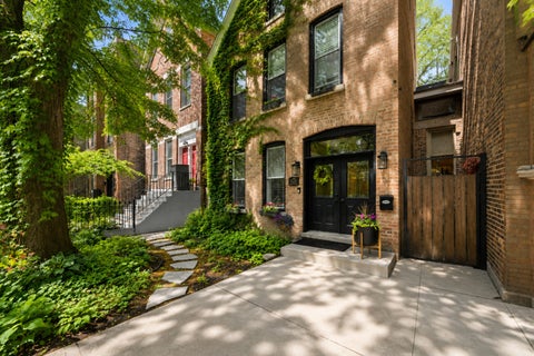 Photo of 706 S Ada Street, Chicago, IL 60607 (MLS # 12688205)