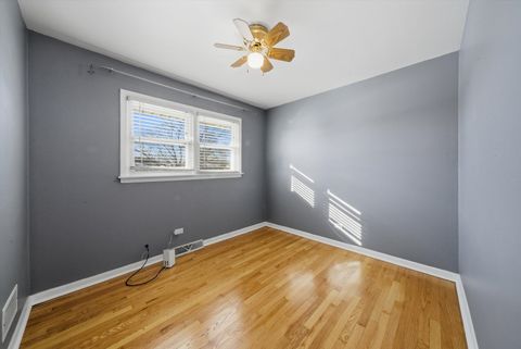 Tiny photo for 7635 S Oconto Avenue, Bridgeview, IL 60455 (MLS # 12575249)