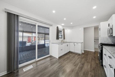 Tiny photo for 7635 S Oconto Avenue, Bridgeview, IL 60455 (MLS # 12575249)