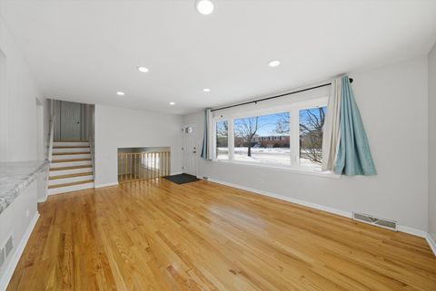 Tiny photo for 7635 S Oconto Avenue, Bridgeview, IL 60455 (MLS # 12575249)