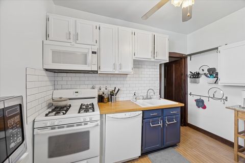 Tiny photo for 642 Van Buren Street #2, Oak Park, IL 60304 (MLS # 12441317)