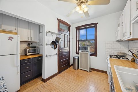 Tiny photo for 642 Van Buren Street #2, Oak Park, IL 60304 (MLS # 12441317)