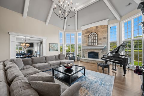 Tiny photo for 35 Riderwood Road, North Barrington, IL 60010 (MLS # 12473767)