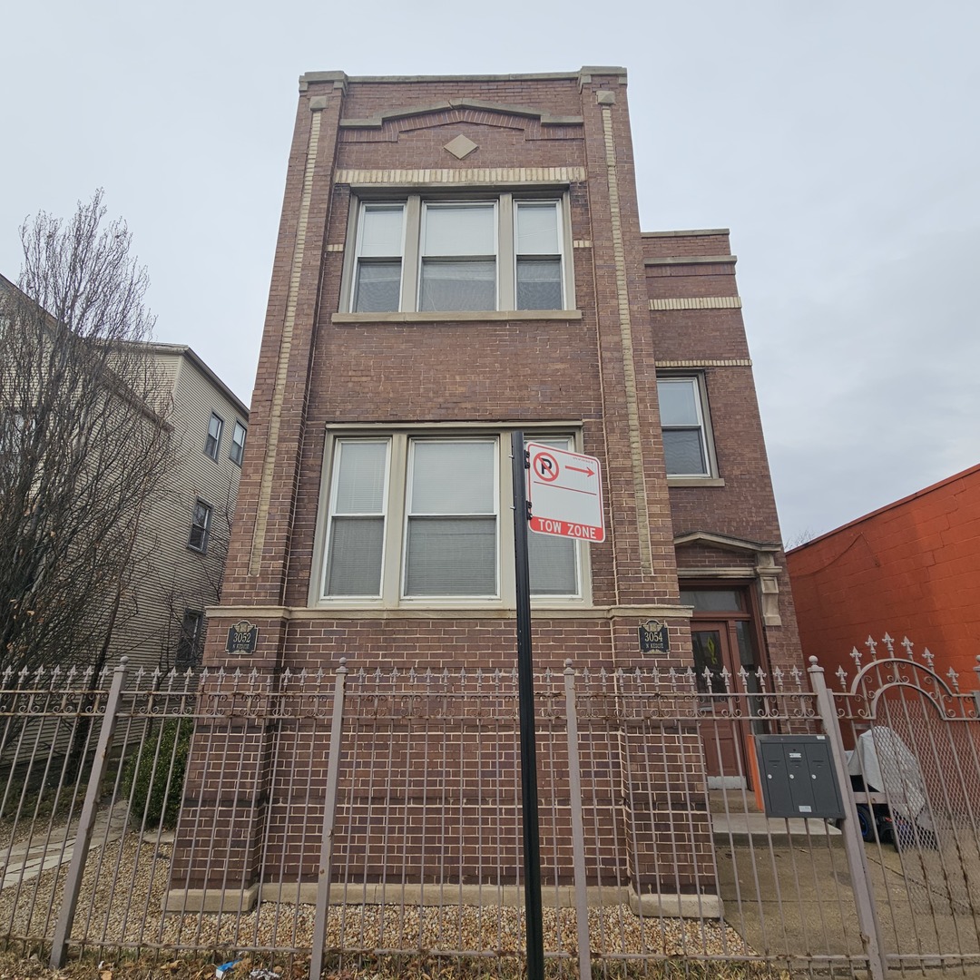 3054 N Kedzie Avenue 1F