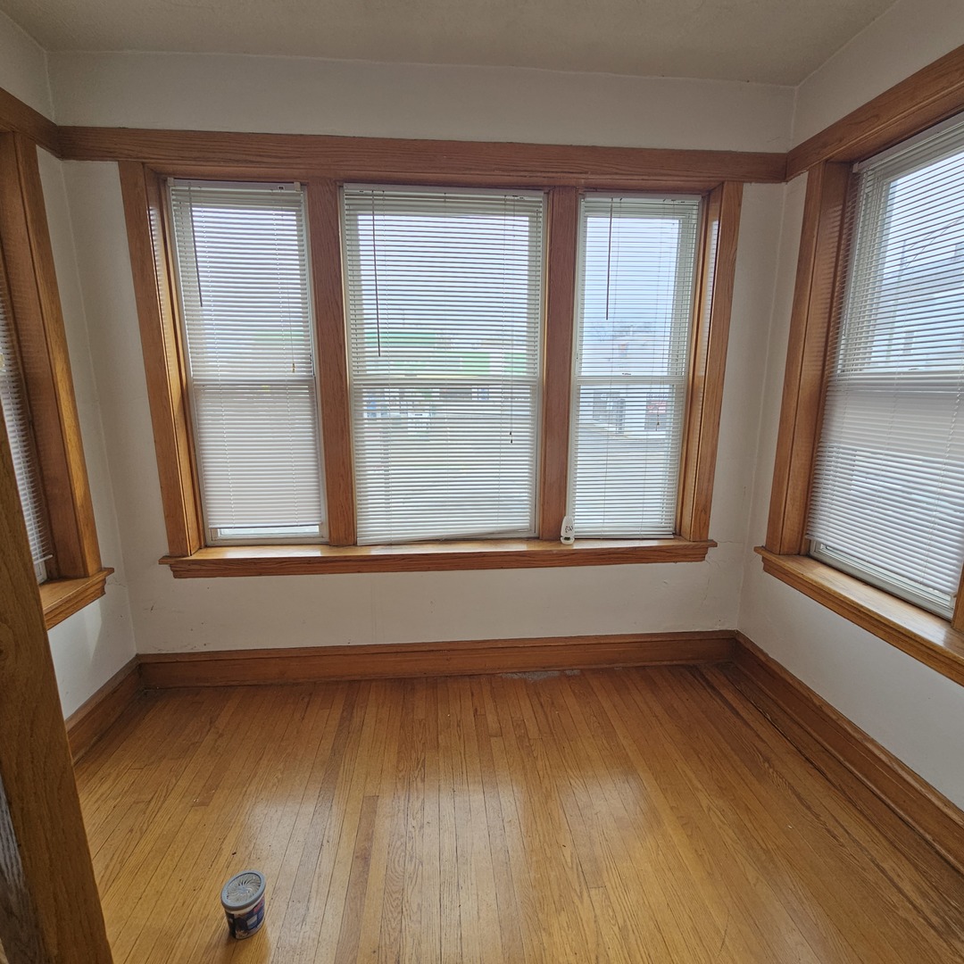 3054 N Kedzie Avenue 1F