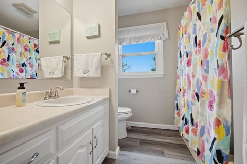 Tiny photo for 24 Bay Pointe Drive, Bloomington, IL 61704 (MLS # 12600753)