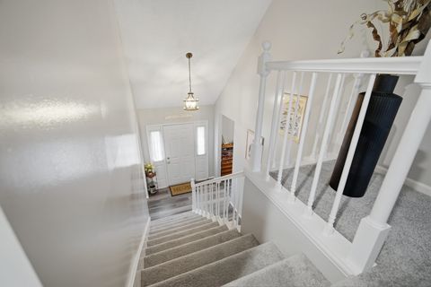 Tiny photo for 24 Bay Pointe Drive, Bloomington, IL 61704 (MLS # 12600753)