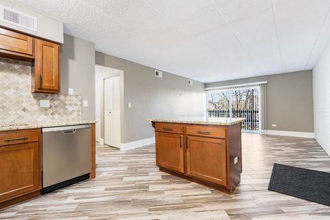 Tiny photo for 1620 Richmond Circle #208, Joliet, IL 60435 (MLS # 12475378)