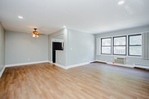 Tiny photo for 500 Washington Boulevard #206, Oak Park, IL 60302 (MLS # 12684446)