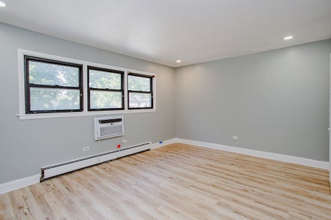 Tiny photo for 500 Washington Boulevard #206, Oak Park, IL 60302 (MLS # 12684446)