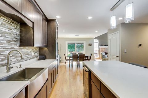 Tiny photo for 871 Rosebud Court, Roselle, IL 60172 (MLS # 12434217)