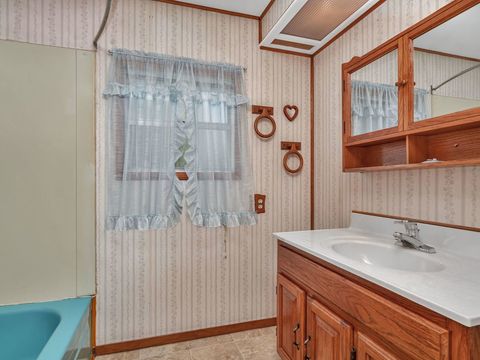 Tiny photo for 304 S EAST Street, Gardner, IL 60424 (MLS # 12492548)