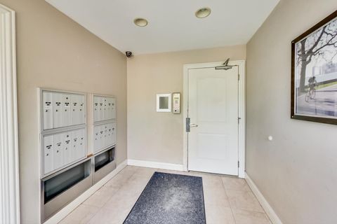 Tiny photo for 6333 N Milwaukee Avenue #1G, Chicago, IL 60646 (MLS # 12497168)