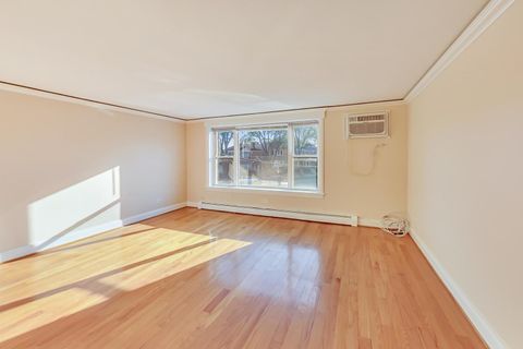 Tiny photo for 6333 N Milwaukee Avenue #1G, Chicago, IL 60646 (MLS # 12497168)