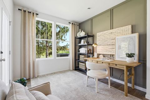 Tiny photo for 1996 Leiter Way #14002, Hoffman Estates, IL 60169 (MLS # 12603359)