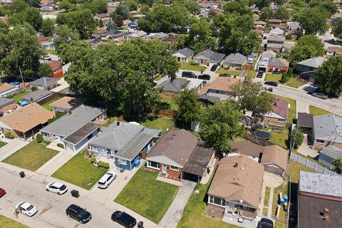 Tiny photo for 8411 S Knox Avenue, Chicago, IL 60652 (MLS # 12686147)