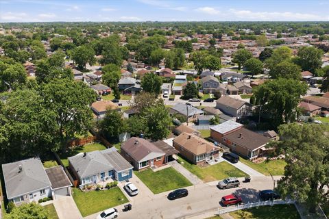 Tiny photo for 8411 S Knox Avenue, Chicago, IL 60652 (MLS # 12686147)