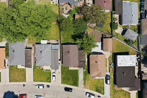 Tiny photo for 8411 S Knox Avenue, Chicago, IL 60652 (MLS # 12686147)