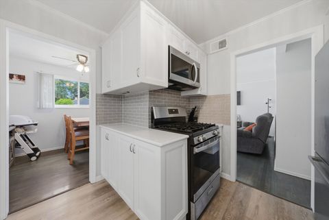 Tiny photo for 8411 S Knox Avenue, Chicago, IL 60652 (MLS # 12686147)