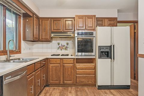 Tiny photo for 698 Hiawatha Drive, Elgin, IL 60120 (MLS # 12452354)
