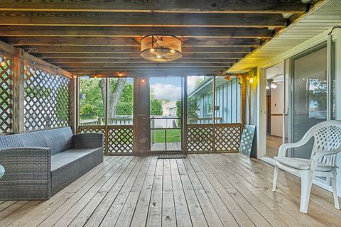 Tiny photo for 698 Hiawatha Drive, Elgin, IL 60120 (MLS # 12452354)