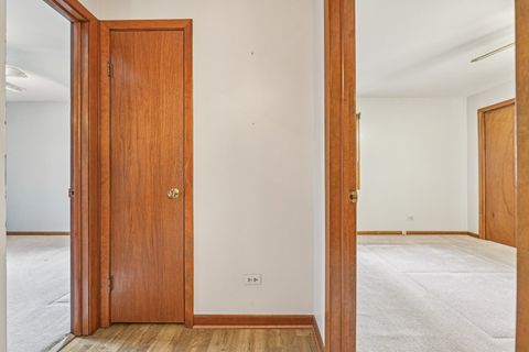 Tiny photo for 698 Hiawatha Drive, Elgin, IL 60120 (MLS # 12452354)