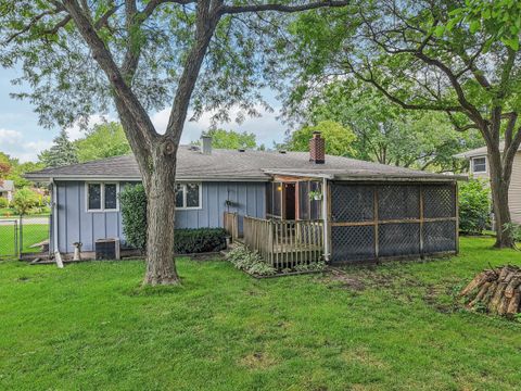 Tiny photo for 698 Hiawatha Drive, Elgin, IL 60120 (MLS # 12452354)
