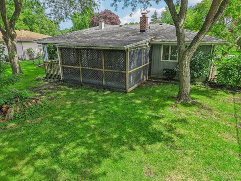 Tiny photo for 698 Hiawatha Drive, Elgin, IL 60120 (MLS # 12452354)