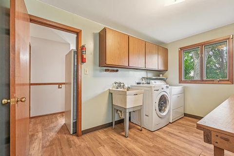 Tiny photo for 698 Hiawatha Drive, Elgin, IL 60120 (MLS # 12452354)